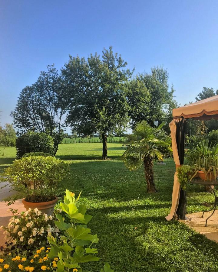 Al Vecchio Fienile Bed & Breakfast San Michele al Tagliamento Bagian luar foto