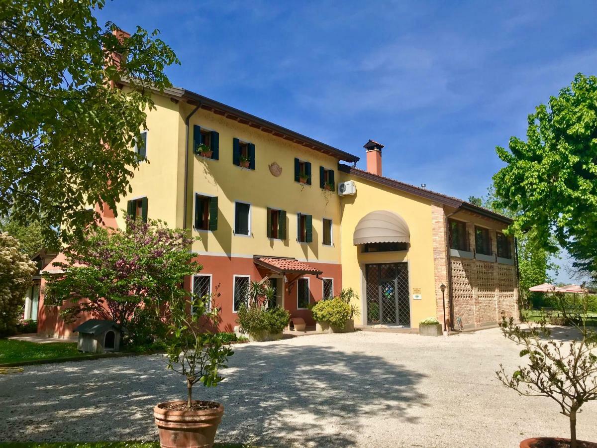 Al Vecchio Fienile Bed & Breakfast San Michele al Tagliamento Bagian luar foto